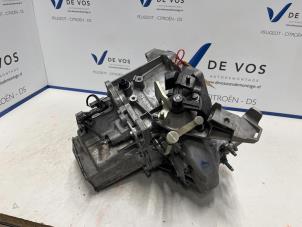 Gebruikte Versnellingsbak Peugeot 208 II (UB/UH/UP) 1.5 BlueHDi 100 Prijs € 850,00 Margeregeling aangeboden door De Vos Autodemontagebedrijf