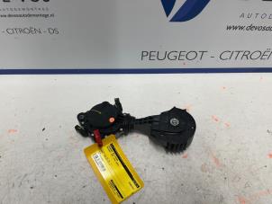 Gebruikte Spanner multiriem Peugeot 408 1.6 16V HYbrid 225 Prijs € 55,00 Margeregeling aangeboden door De Vos Onderdelen
