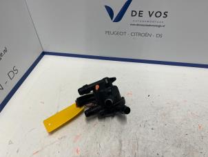 Gebruikte Diversen Peugeot 408 1.6 16V HYbrid 225 Prijs € 55,00 Margeregeling aangeboden door De Vos Onderdelen