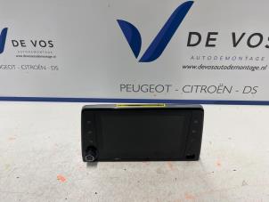 Gebruikte Display Interieur Peugeot Partner (EF/EU) 1.5 BlueHDi 130 Prijs € 250,00 Margeregeling aangeboden door De Vos Autodemontagebedrijf