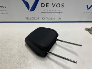Gebruikte Hoofdsteun Peugeot 5008 Prijs € 100,00 Margeregeling aangeboden door De Vos Autodemontagebedrijf