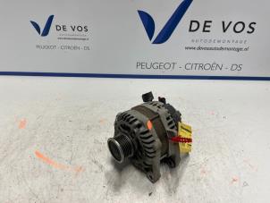 Gebruikte Dynamo Peugeot Partner (EA//EF/EN/EU) 1.5 BlueHDi 100 Prijs € 200,00 Margeregeling aangeboden door De Vos Onderdelen