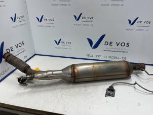Gebruikte Roetfilter Opel Vivaro 2.0 Diesel 145 Prijs € 500,00 Margeregeling aangeboden door De Vos Autodemontagebedrijf