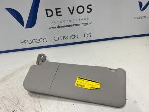 Gebruikte Zonneklep Peugeot Expert (VA/VB/VE/VF/VY) 2.0 Blue HDi 120 16V Prijs € 35,00 Margeregeling aangeboden door De Vos Autodemontagebedrijf