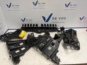 Gebruikte Bumperframe achter DS Automobiles DS 4 1.2 12V PureTech 130 Prijs € 160,00 Margeregeling aangeboden door De Vos Onderdelen