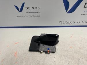 Gebruikte Antenne Peugeot 308 Prijs € 275,00 Margeregeling aangeboden door De Vos Autodemontagebedrijf