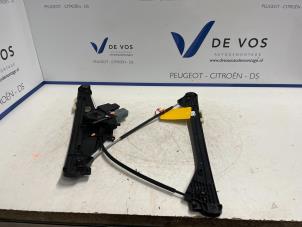 Gebruikte Ruitmechaniek 4Deurs links-voor DS Automobiles DS7 Crossback Prijs € 115,00 Margeregeling aangeboden door De Vos Autodemontagebedrijf