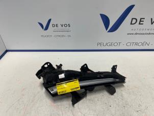 Gebruikte Dagrijverlichting links Peugeot 508 SW (F4/FC/FJ/FR) 1.5 BlueHDi 130 Prijs € 200,00 Margeregeling aangeboden door De Vos Autodemontagebedrijf