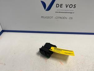 Gebruikte Camera voorzijde Citroen DS3 Prijs € 80,00 Margeregeling aangeboden door De Vos Autodemontagebedrijf