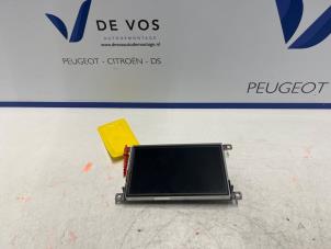 Gebruikte Display Interieur Opel Vivaro 1.5 CDTI 102 Prijs € 350,00 Margeregeling aangeboden door De Vos Onderdelen