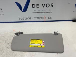 Gebruikte Zonneklep Peugeot Expert (VA/VB/VE/VF/VY) 1.5 BlueHDi 120 Prijs € 35,00 Margeregeling aangeboden door De Vos Autodemontagebedrijf