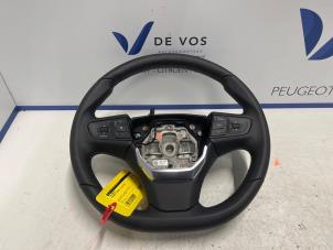 Gebruikte Stuurwiel Peugeot Expert (VA/VB/VE/VF/VY) 1.5 BlueHDi 120 Prijs € 250,00 Margeregeling aangeboden door De Vos Autodemontagebedrijf