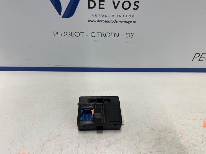 Gebruikte Computer Kachel Citroen C4 Berline (BA/BB/BC) 1.2 PureTech 130 12V Prijs € 135,00 Margeregeling aangeboden door De Vos Onderdelen