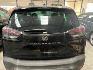 Gebruikte Achterklep Opel Crossland (X) 1.2 Turbo 12V Prijs € 600,00 Margeregeling aangeboden door De Vos Onderdelen
