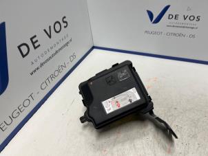 Gebruikte Relais Houder Citroen C3 Aircross I (2C/2R) 1.2 e-THP PureTech 110 Prijs € 135,00 Margeregeling aangeboden door De Vos Onderdelen