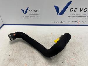 Gebruikte Intercooler Slang DS Automobiles DS 7 1.6 16V PureTech 225 Prijs € 55,00 Margeregeling aangeboden door De Vos Onderdelen