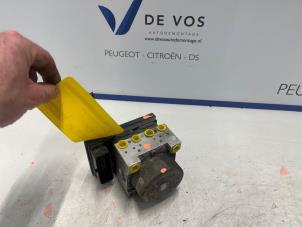 Gebruikte ABS Pomp Citroen C4 Cactus (0B/0P) 1.2 PureTech 82 12V Prijs € 250,00 Margeregeling aangeboden door De Vos Onderdelen