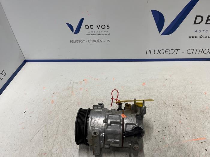 Gebruikte Aircopomp Peugeot 5008 II (M4/MC/MJ/MR) 1.6 16V PureTech 180 Prijs € 160,00 Margeregeling aangeboden door De Vos Onderdelen