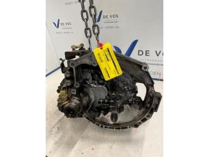 Gebruikte Versnellingsbak Peugeot 1007 (KM) 1.4 Prijs € 250,00 Margeregeling aangeboden door De Vos Onderdelen