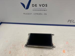 Gebruikte Display Interieur Opel Vivaro 1.5 CDTI 102 Prijs € 350,00 Margeregeling aangeboden door De Vos Onderdelen