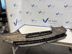 Gebruikte Beschermplaat bodem Citroen C5-X Prijs € 80,00 Margeregeling aangeboden door De Vos Onderdelen