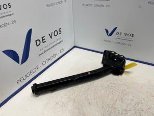 Gebruikte Diversen Citroen C5 Aircross I (A4/AC/AJ/AR) 1.2 e-THP PureTech 130 Prijs € 55,00 Margeregeling aangeboden door De Vos Onderdelen