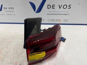 Gebruikte Achterlicht rechts Citroen C5 Aircross I (A4/AC/AJ/AR) 1.2 e-THP PureTech 130 Prijs € 160,00 Margeregeling aangeboden door De Vos Onderdelen