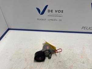Gebruikte Spanner multiriem Peugeot 308 (F3/FB/FH/FM/FP) 1.5 Blue HDi 130 16V Prijs € 70,00 Margeregeling aangeboden door De Vos Onderdelen