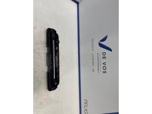 Gebruikte Kachel Bedieningspaneel Citroen C5 Aircross I (A4/AC/AJ/AR) 1.2 e-THP PureTech 130 Prijs € 80,00 Margeregeling aangeboden door De Vos Onderdelen