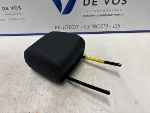 Gebruikte Hoofdsteun Citroen C5 Aircross I (A4/AC/AJ/AR) 1.2 e-THP PureTech 130 Prijs € 100,00 Margeregeling aangeboden door De Vos Onderdelen
