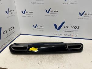 Gebruikte Diffuser achterbumper Peugeot 308 SW (L4/L9/LC/LJ/LR) 2.0 GT BlueHDi 180 16V Prijs € 250,00 Margeregeling aangeboden door De Vos Onderdelen