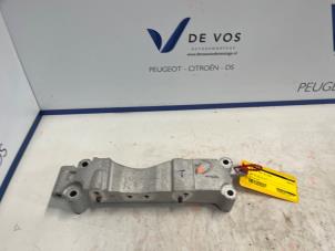 Gebruikte Motorrubber DS Automobiles DS 4 1.6 16V PureTech 215 Prijs € 80,00 Margeregeling aangeboden door De Vos Onderdelen