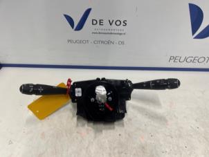 Gebruikte Combischakelaar Stuurkolom Opel Astra L (F3/FB/FM/FP) 1.5 Turbo D 16V Prijs € 300,00 Margeregeling aangeboden door De Vos Onderdelen