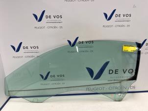 Gebruikte Portierruit 2Deurs links Peugeot RCZ (4J) 2.0 HDi 16V FAP Prijs € 225,00 Margeregeling aangeboden door De Vos Onderdelen