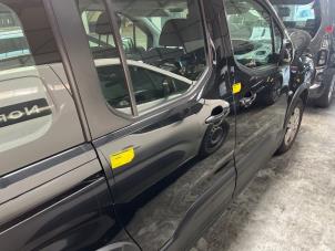 Gebruikte Schuifdeur rechts Peugeot Rifter (ER/EC/EZ) 1.5 BlueHDi 130 Prijs € 650,00 Margeregeling aangeboden door De Vos Onderdelen