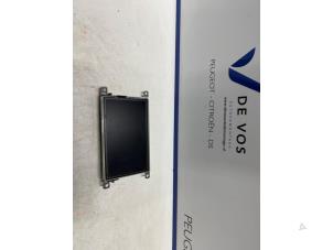 Gebruikte Display Interieur Citroen Jumpy 2.0 Blue HDI 180 Prijs € 350,00 Margeregeling aangeboden door De Vos Onderdelen