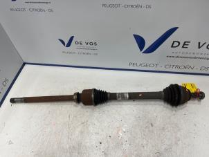 Gebruikte Cardanas rechts-voor (VWA) Peugeot RCZ (4J) 1.6 16V THP Prijs € 90,00 Margeregeling aangeboden door De Vos Onderdelen