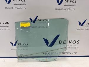 Gebruikte Deurruit 4Deurs links-achter DS Automobiles DS 4 1.6 16V E-Tense 225 Prijs € 100,00 Margeregeling aangeboden door De Vos Onderdelen