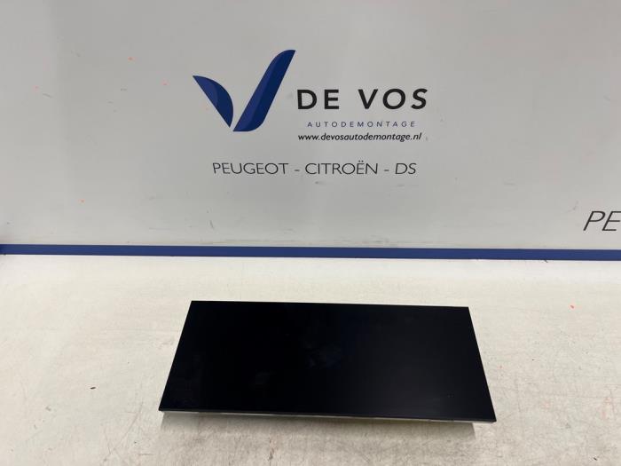 Gebruikte Display Interieur Opel Grandland (X) 1.2 Turbo 12V Prijs € 350,00 Margeregeling aangeboden door De Vos Onderdelen