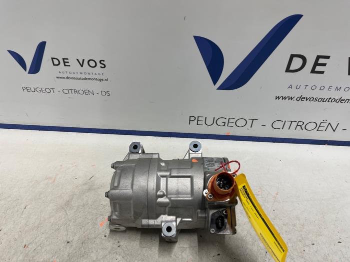 Gebruikte Aircopomp Peugeot 3008 II (M4/MC/MJ/MR) 1.6 16V HYbrid 225 Prijs € 500,00 Margeregeling aangeboden door De Vos Onderdelen