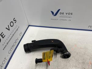 Gebruikte Turboslang Peugeot 508 (F3/FB/FH/FP) 1.6 16V Hybrid 180 Prijs € 115,00 Margeregeling aangeboden door De Vos Onderdelen