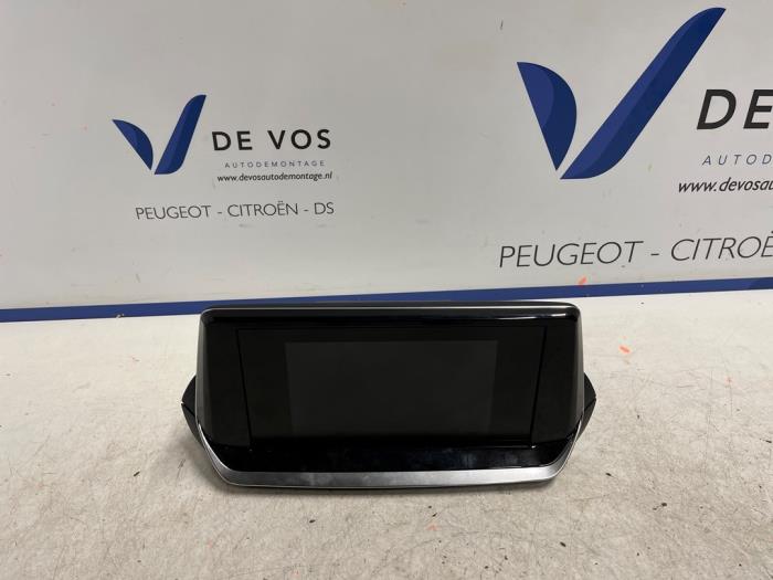 Gebruikte Display Interieur Peugeot 208 II (UB/UH/UP) 1.2 Vti 12V PureTech 100 Prijs € 135,00 Margeregeling aangeboden door De Vos Onderdelen