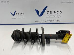 Gebruikte Mac Phersonpoot rechts-voor Peugeot 308 (L3/L8/LB/LH/LP) 1.5 BlueHDi 100 Prijs € 70,00 Margeregeling aangeboden door De Vos Onderdelen