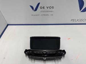 Gebruikte Display Interieur Opel Crossland (X) 1.2 Turbo 12V Prijs € 550,00 Margeregeling aangeboden door De Vos Onderdelen