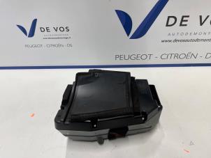 Gebruikte Head-up display Citroen C6 (TD) 3.0 HDiF V6 24V Prijs € 250,00 Margeregeling aangeboden door De Vos Onderdelen