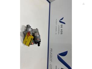 Gebruikte Startmotor Peugeot 208 II (UB/UH/UP) 1.2 Vti 12V PureTech 100 Prijs € 70,00 Margeregeling aangeboden door De Vos Onderdelen