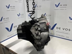 Gebruikte Automaatbak Citroen DS5 (KD/KF) 2.0 165 HYbrid4 16V Prijs € 350,00 Margeregeling aangeboden door De Vos Onderdelen