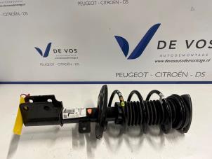 Gebruikte Mac Phersonpoot links-voor Peugeot 308 (F3/FB/FH/FM/FP) 1.2 PureTech Hybrid 136 Prijs € 70,00 Margeregeling aangeboden door De Vos Onderdelen