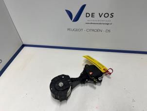 Gebruikte Spanner multiriem Peugeot 408 1.6 16V HYbrid 225 Prijs € 55,00 Margeregeling aangeboden door De Vos Onderdelen