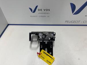 Gebruikte Motorkap Slotmechaniek Citroen C5-X Prijs € 25,00 Margeregeling aangeboden door De Vos Onderdelen